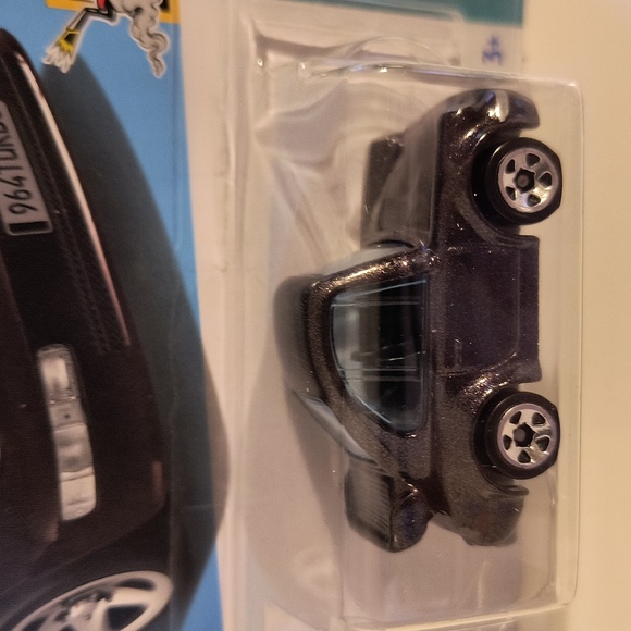D9 Hot Wheels Porsche 911 Turbo 3.6 Tooned with shipping protector - Picture 2 of 3